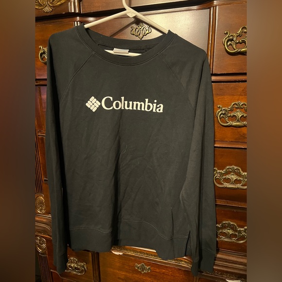 Columbia Tops - Columbia Sweatshirt